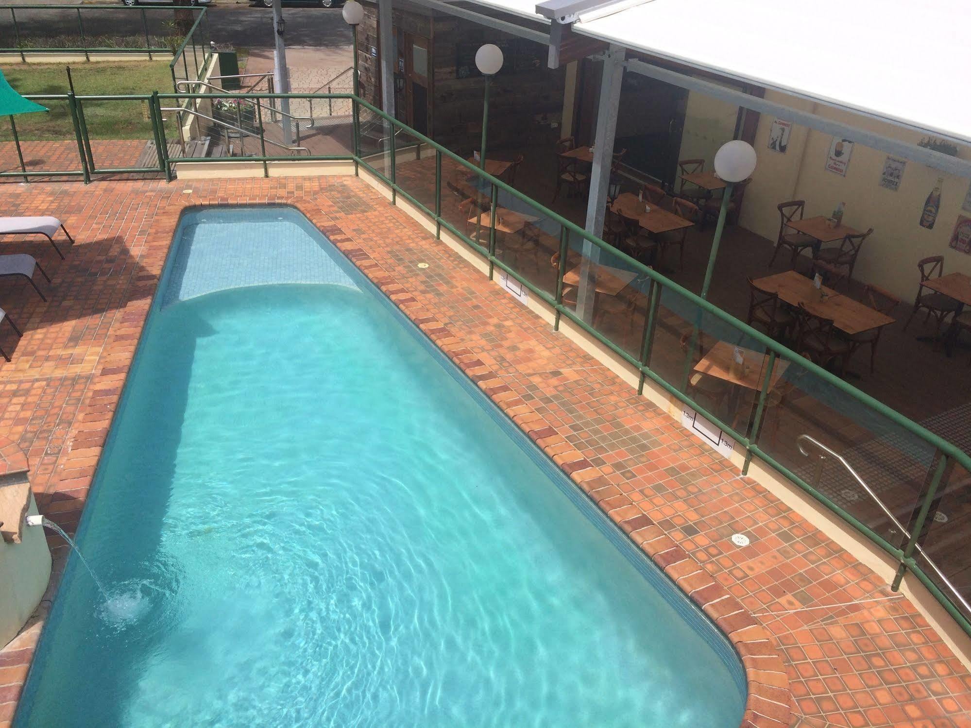 Darcy Arms Hotel Motel Gold Coast Bagian luar foto
