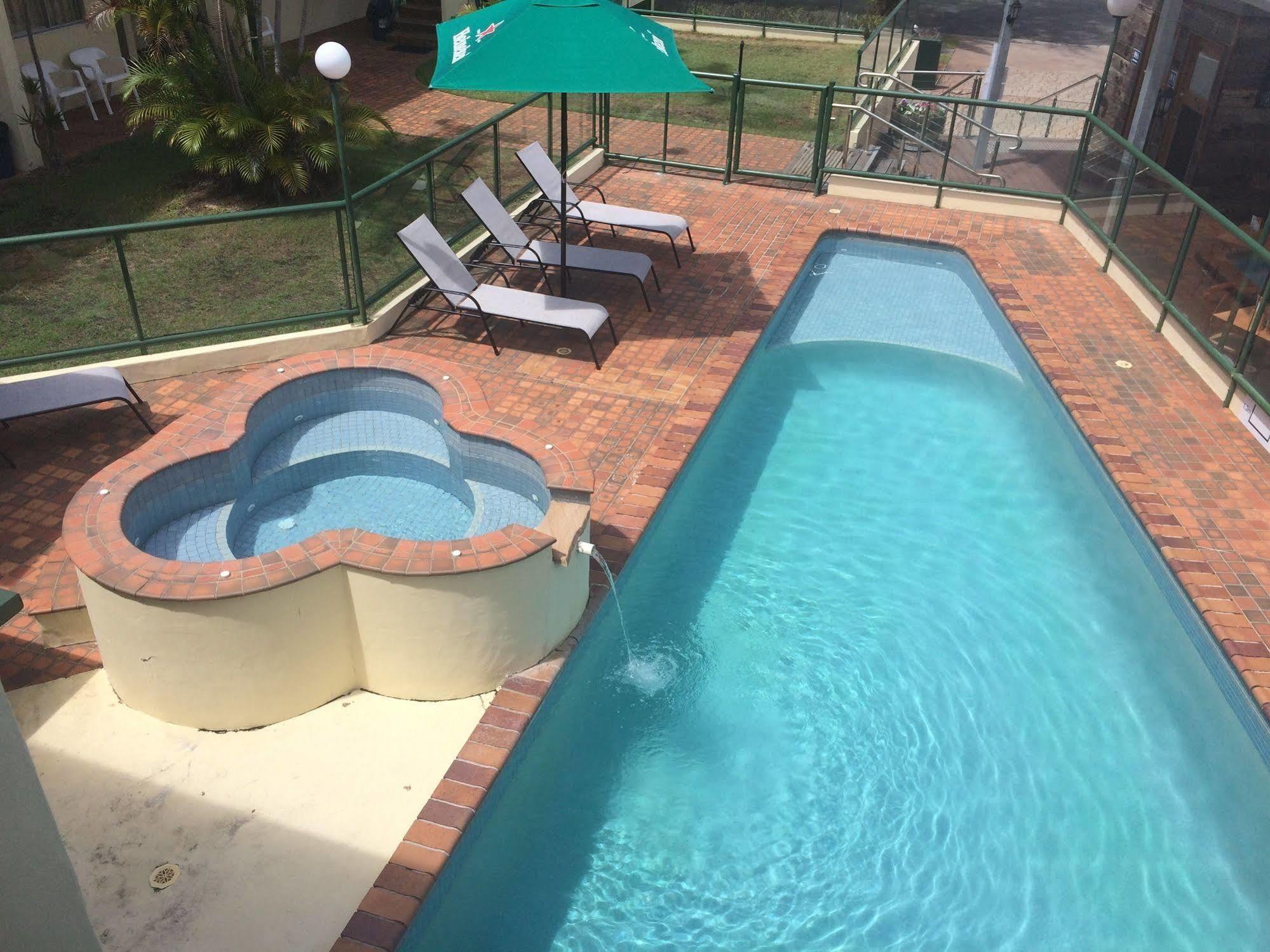 Darcy Arms Hotel Motel Gold Coast Bagian luar foto