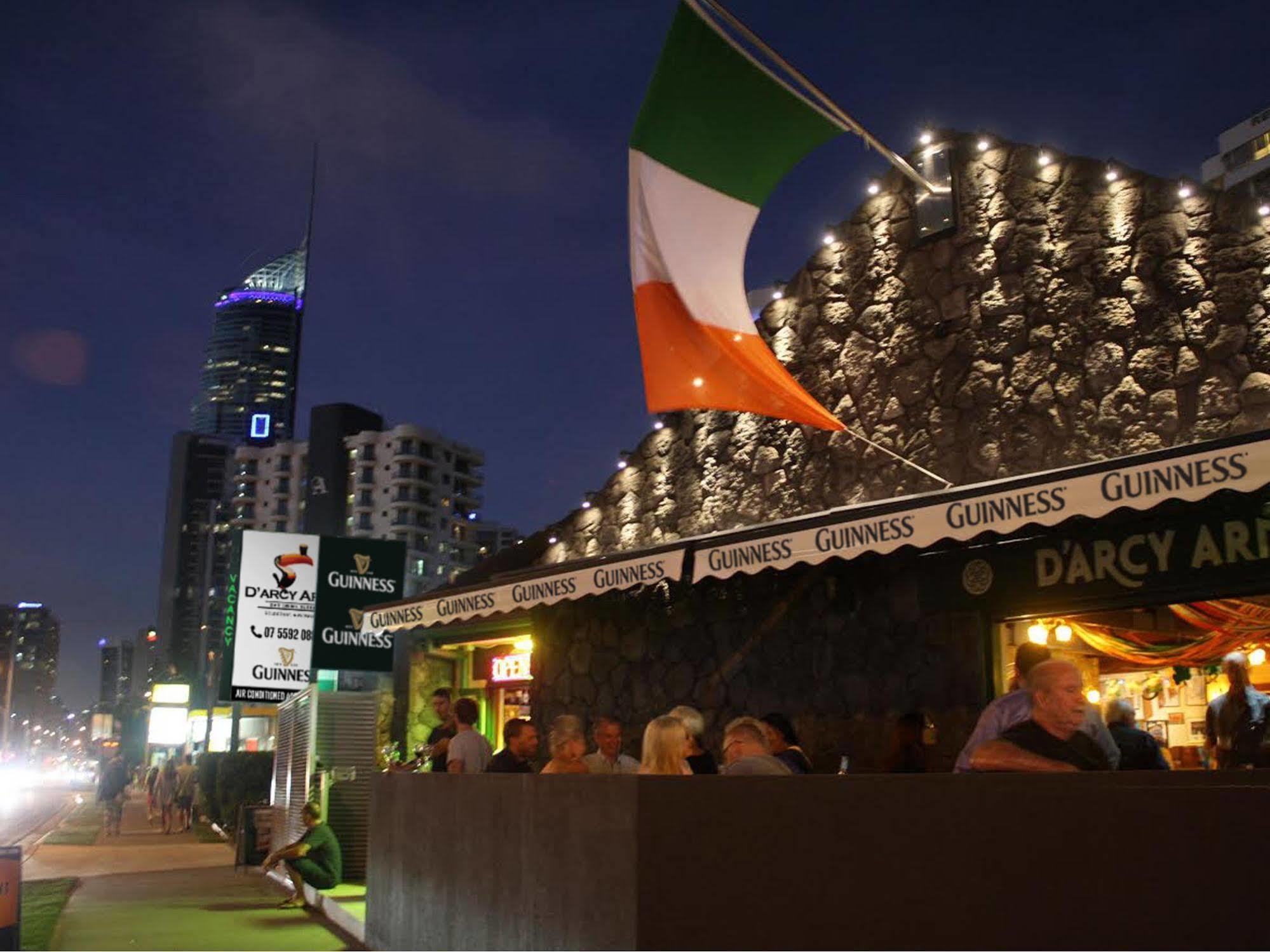 Darcy Arms Hotel Motel Gold Coast Bagian luar foto