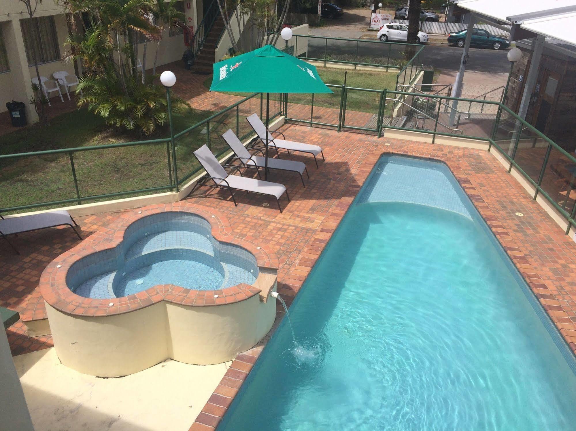 Darcy Arms Hotel Motel Gold Coast Bagian luar foto