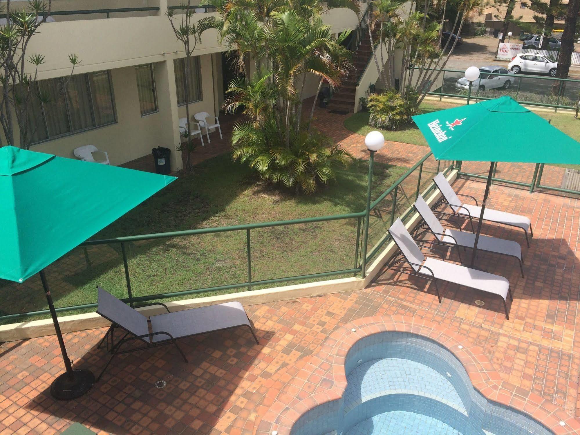 Darcy Arms Hotel Motel Gold Coast Bagian luar foto